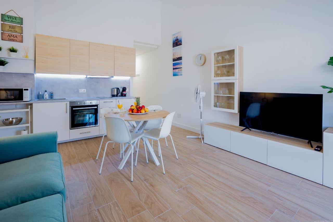Bright & Stylish Apartment In Chipeque, Los Cristianos アロナ エクステリア 写真